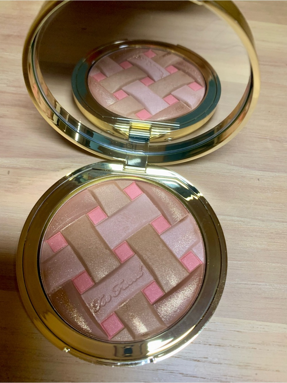 *DISCONTINUED RARE* TOO FACED SWEETIE PIE RADIANT MATTE BRONZER - Picture 2 of 5
